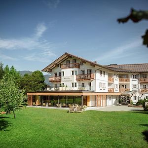Crystls Aparthotel
